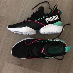 Chunky Pumas NWOT